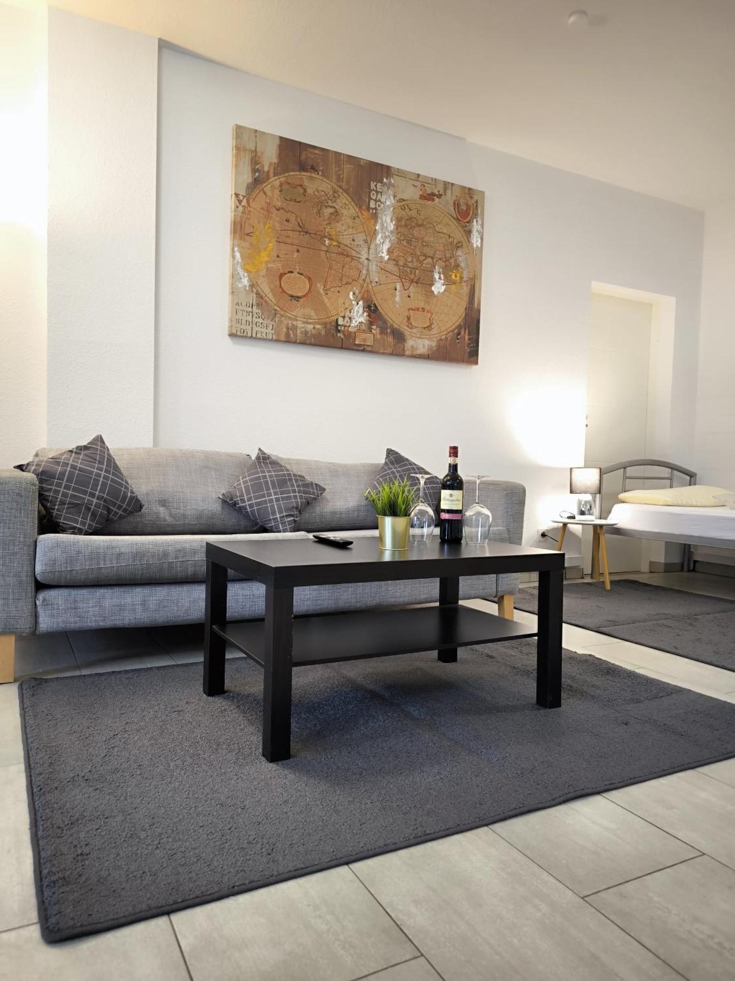 Gap Apartment *